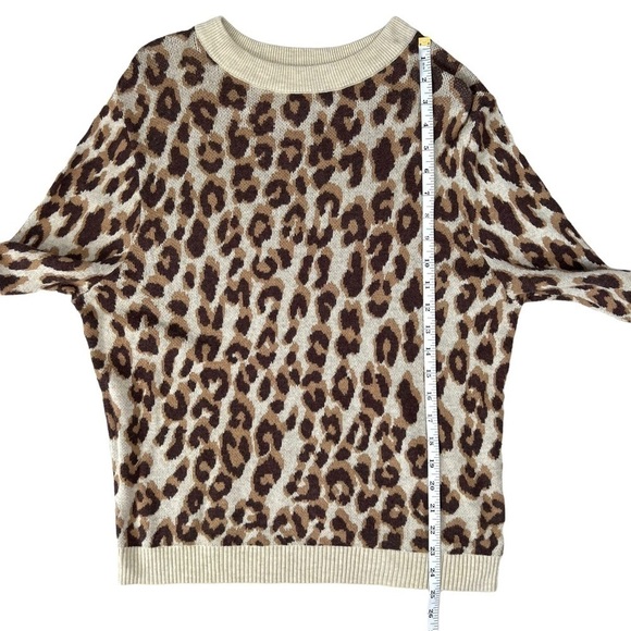 A New Day Cozy Leopard Catimal Crewneck Knit Sweater Size Medium - Picture 10 of 12